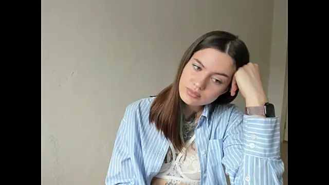 NikkieKitty online show from April 2026 11:12:01 AM