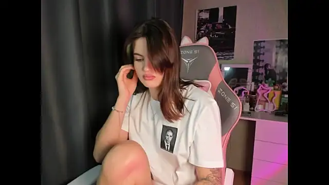 NikkieKitty online show from December 2025 05:13:01 PM