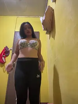 Lovely apple19 online show from April 2026 10:21:01 AM