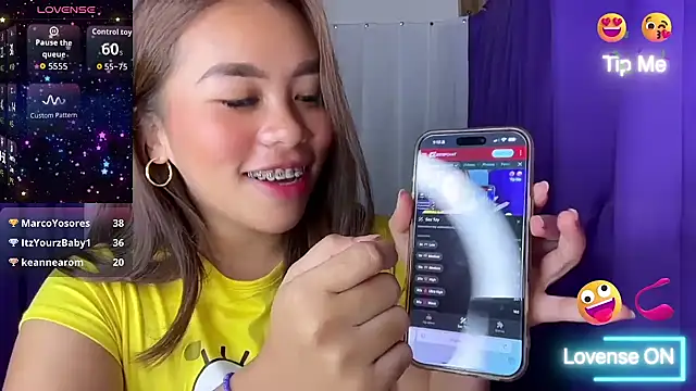 Snapshot of Lovely_apple19 chatting on July 2026 05:19:01 AM Lovely apple19 online show from July 2026 05:19:01 AM
