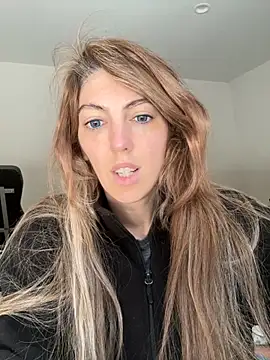 Snapshot of CelestialRuby chatting on November 2025 03:38:02 PM CelestialRuby online show from November 2025 03:38:02 PM