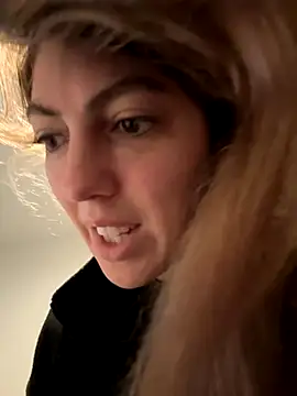 Snapshot of CelestialRuby chatting on December 2025 04:52:01 PM CelestialRuby online show from December 2025 04:52:01 PM