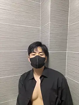 kimze7 online show from April 2026 02:46:02 PM