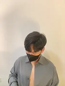 kimze7 online show from February 2026 12:36:02 PM