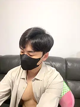 kimze7 online show from December 2025 01:35:02 PM