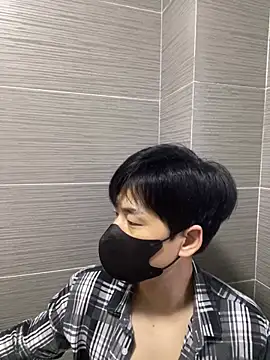 kimze7 online show from April 2026 10:27:02 PM