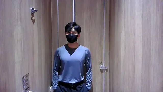 kimze7 online show from February 2026 02:00:02 AM