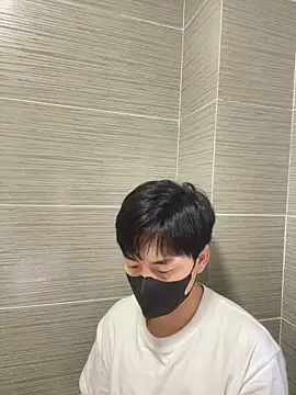 kimze7 online show from April 2026 10:49:01 PM