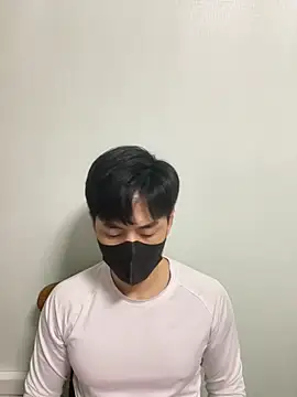 kimze7 online show from March 2026 01:36:02 PM