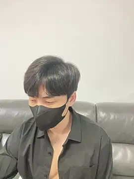 kimze7 online show from January 2026 12:45:01 PM