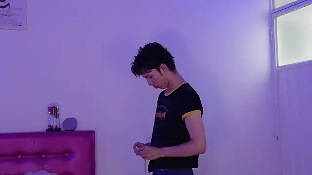 Dani Dancer online show from April 2026 09:39:01 PM