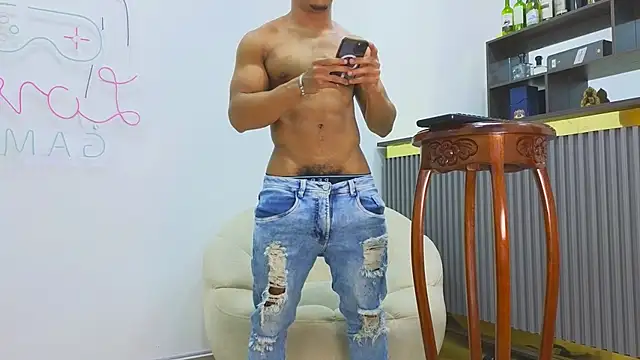 Snapshot of Blake_Culhane chatting on December 2025 01:48:02 PM Blake Culhane online show from December 2025 01:48:02 PM