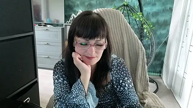 Eila Morigan online show from May 2026 06:21:01 AM