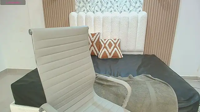 Zalma eva online show from April 2026 09:39:33 PM