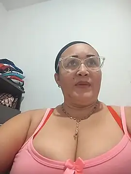 Nini Love  online show from February 2026 05:44:02 PM