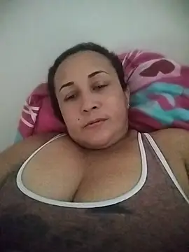 Snapshot of Nini_Love_ chatting on May 2026 04:34:02 PM Nini Love online show from May 2026 04:34:02 PM
