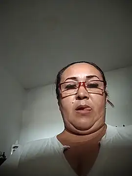 Nini Love  online show from April 2026 11:50:02 PM