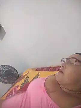 Nini Love  online show from March 2026 02:06:02 AM