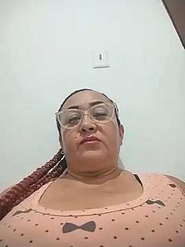 Snapshot of Nini_Love_ chatting on January 2026 05:22:01 AM Nini Love online show from January 2026 05:22:01 AM