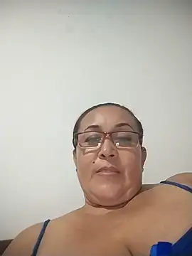 Nini Love  online show from April 2026 08:27:01 AM