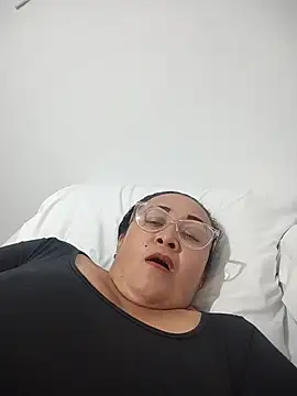 Nini Love  online show from February 2026 04:08:01 AM