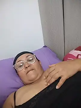 Nini Love  online show from February 2026 03:06:01 AM