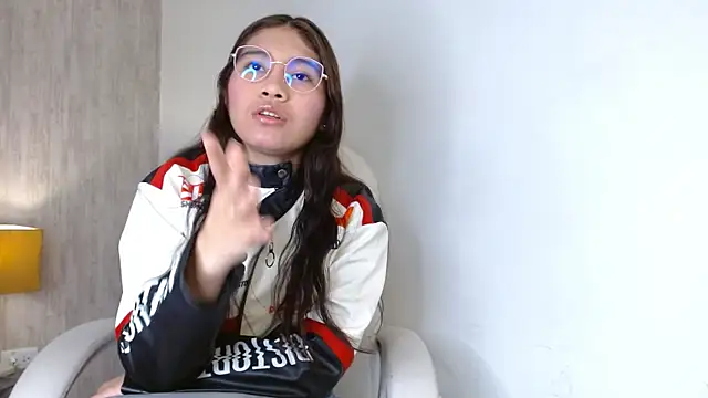 Xaander  online show from January 2026 03:24:01 AM