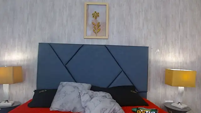 Xaander  online show from January 2026 03:11:02 AM