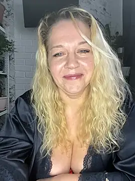 JenniferCarmen online show from March 2026 02:27:01 AM