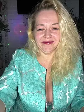 JenniferCarmen online show from April 2026 11:34:02 PM