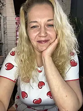 JenniferCarmen online show from March 2026 03:23:01 AM