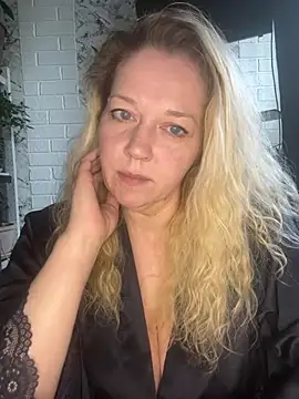 JenniferCarmen online show from May 2026 06:34:02 AM