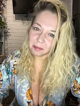 JenniferCarmen online show from March 2026 01:30:01 AM