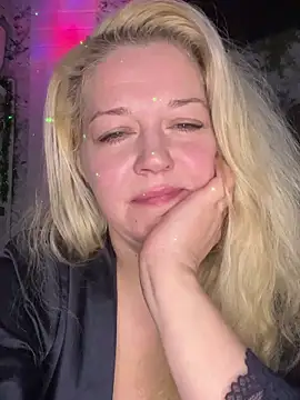 JenniferCarmen online show from January 2026 03:10:01 AM