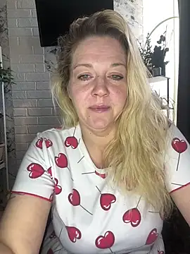 JenniferCarmen online show from April 2026 02:16:02 AM