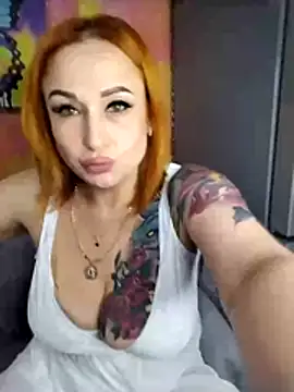 Very sly fox online show from April 2026 04:36:02 PM