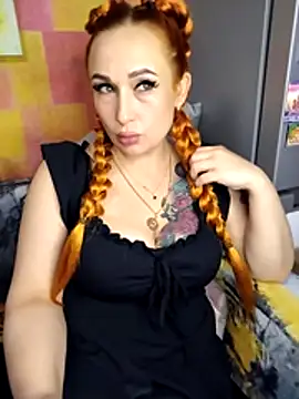 Very sly fox online show from April 2026 04:13:01 PM