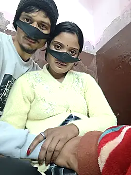couplegk71 online show from February 2026 07:46:01 AM