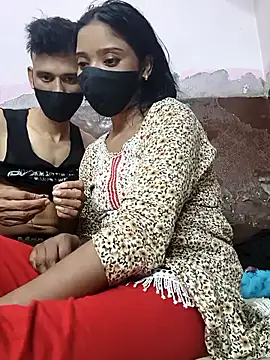 couplegk71 online show from February 2026 03:42:01 PM