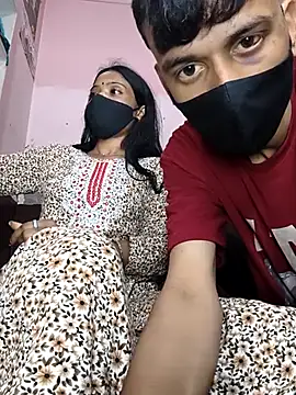 couplegk71 online show from February 2026 07:17:02 AM