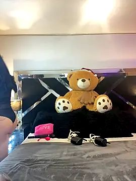 Moon Magic666 online show from December 2025 06:22:01 PM