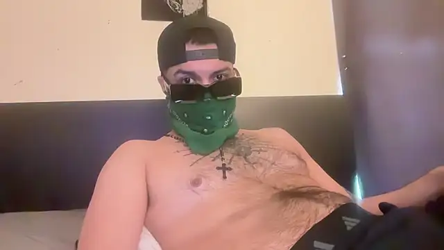 Snapshot of angelblanco chatting on February 2026 05:43:01 PM angelblanco online show from February 2026 05:43:01 PM