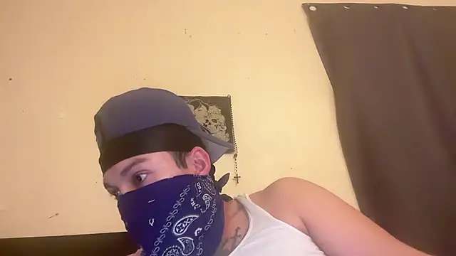 Snapshot of angelblanco chatting on January 2026 02:15:01 AM angelblanco online show from January 2026 02:15:01 AM