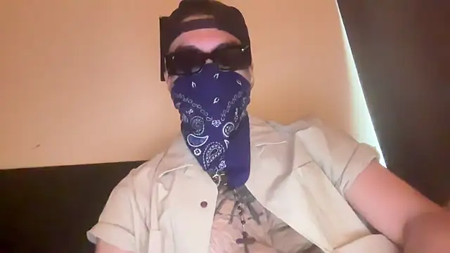 Snapshot of angelblanco chatting on February 2026 01:05:02 AM angelblanco online show from February 2026 01:05:02 AM