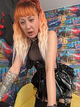 Tattoo  Moon online show from March 2026 11:52:01 PM