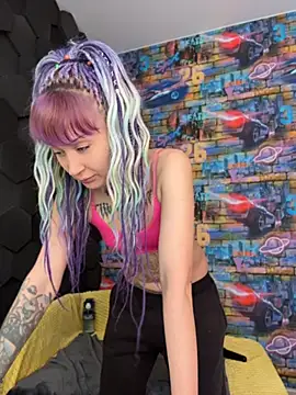 Tattoo  Moon online show from May 2026 02:06:02 AM