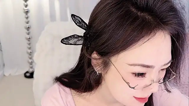 yuanbao8888 online show from December 2025 01:00:01 AM