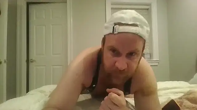 Snapshot of BeefyNcloudy chatting on April 2026 03:02:02 AM BeefyNcloudy online show from April 2026 03:02:02 AM