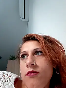 Bellaa25 online show from April 2026 04:22:02 PM