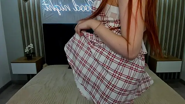 Snapshot of LisaAmoree chatting on June 2026 01:07:02 AM LisaAmoree online show from June 2026 01:07:02 AM